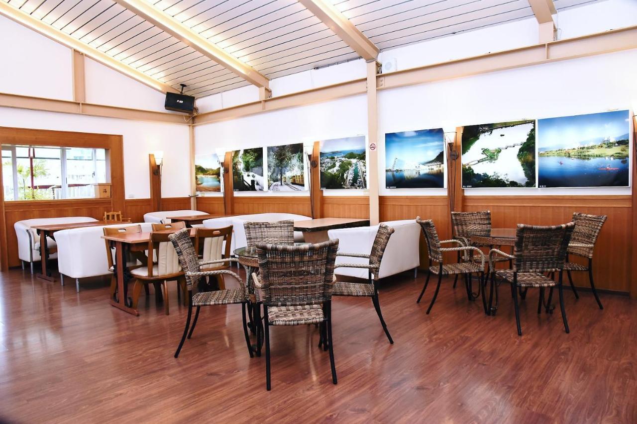 Yilan England Business Motel מראה חיצוני תמונה