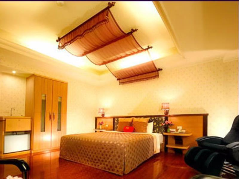 Yilan England Business Motel מראה חיצוני תמונה